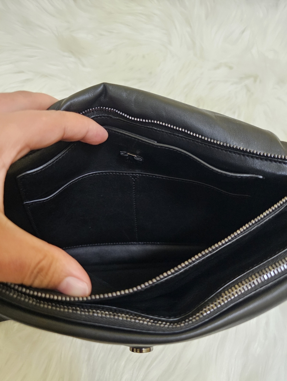 SALVATORE FERRAGAMO Calfskin Medium Viva Bow Padded Shoulder Bag Black - Picture 12 of 17